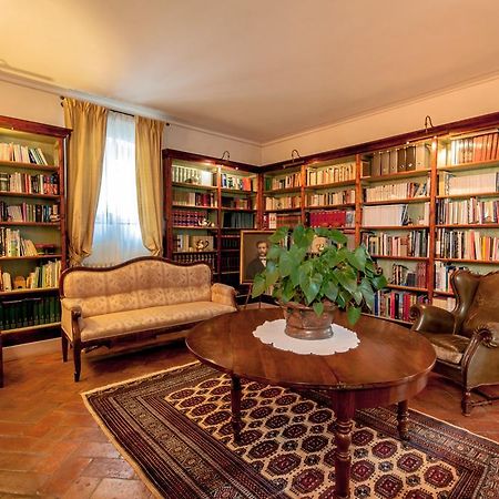 Podere La Rondine Прато Экстерьер фото